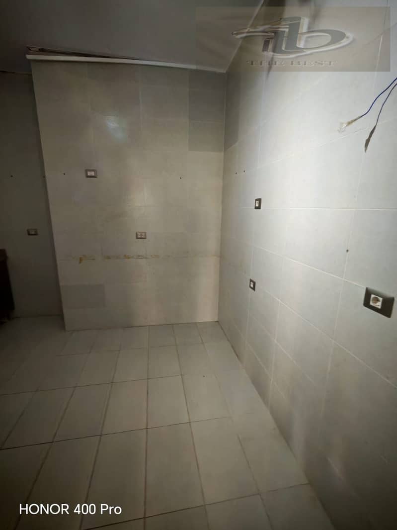 7 369ce420-7b09-48d8-b45f-6e2219324811. jpeg