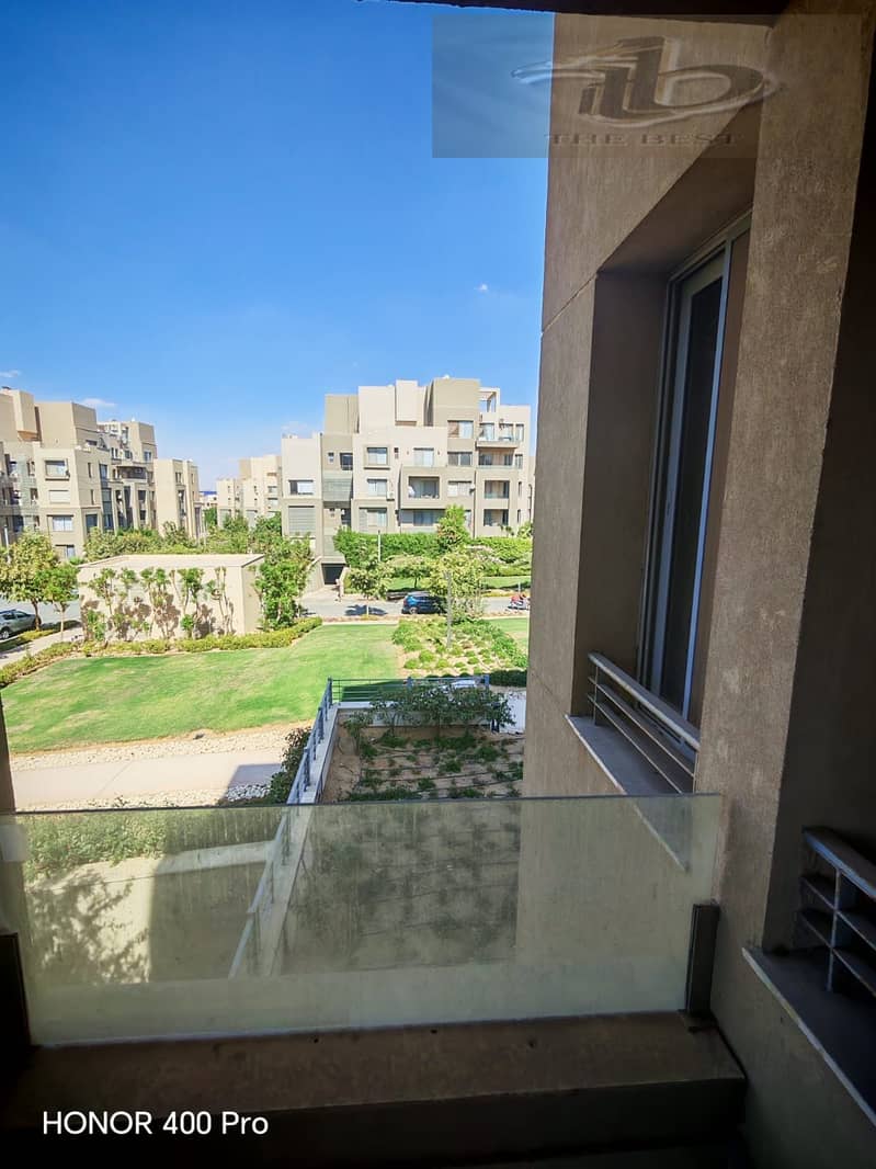 10 e36a761a-117a-4bc5-8898-a65f435e1de6. jpeg