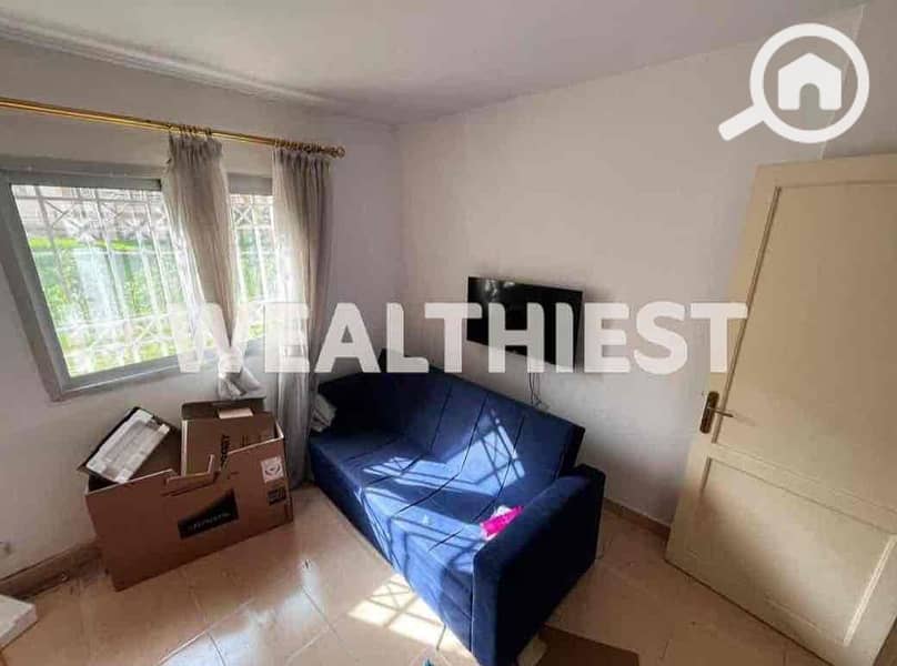 12 953ec6fc-4e15-44ce-950b-e153f5a59f9e. jpg