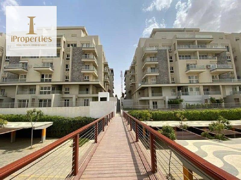 8 4185869-9b3dbo. jpg