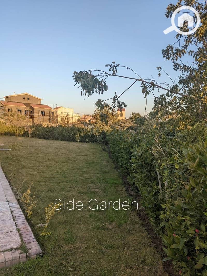 23 ab3f0447-d59b-4f4d-bdee-06bbd2a1fd8f. jpeg