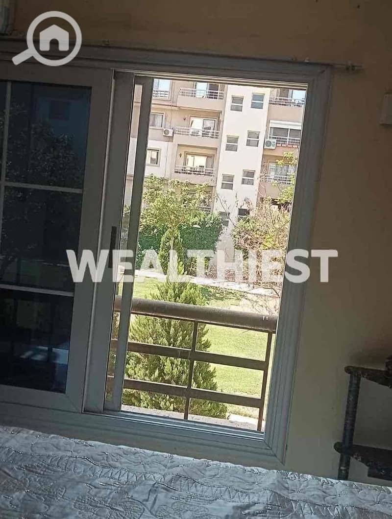 2 097401fa-40df-4712-ba07-6a11ef63a633. jpg