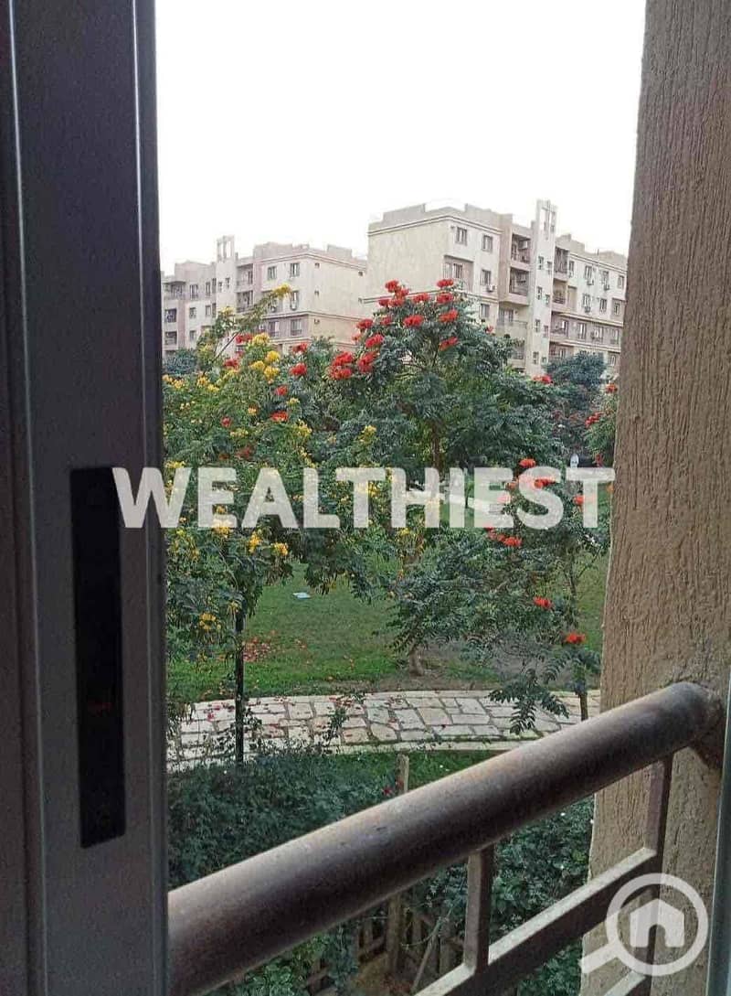 4 28d3c728-e4af-42cf-ad1f-ad46a2d2a502. jpg