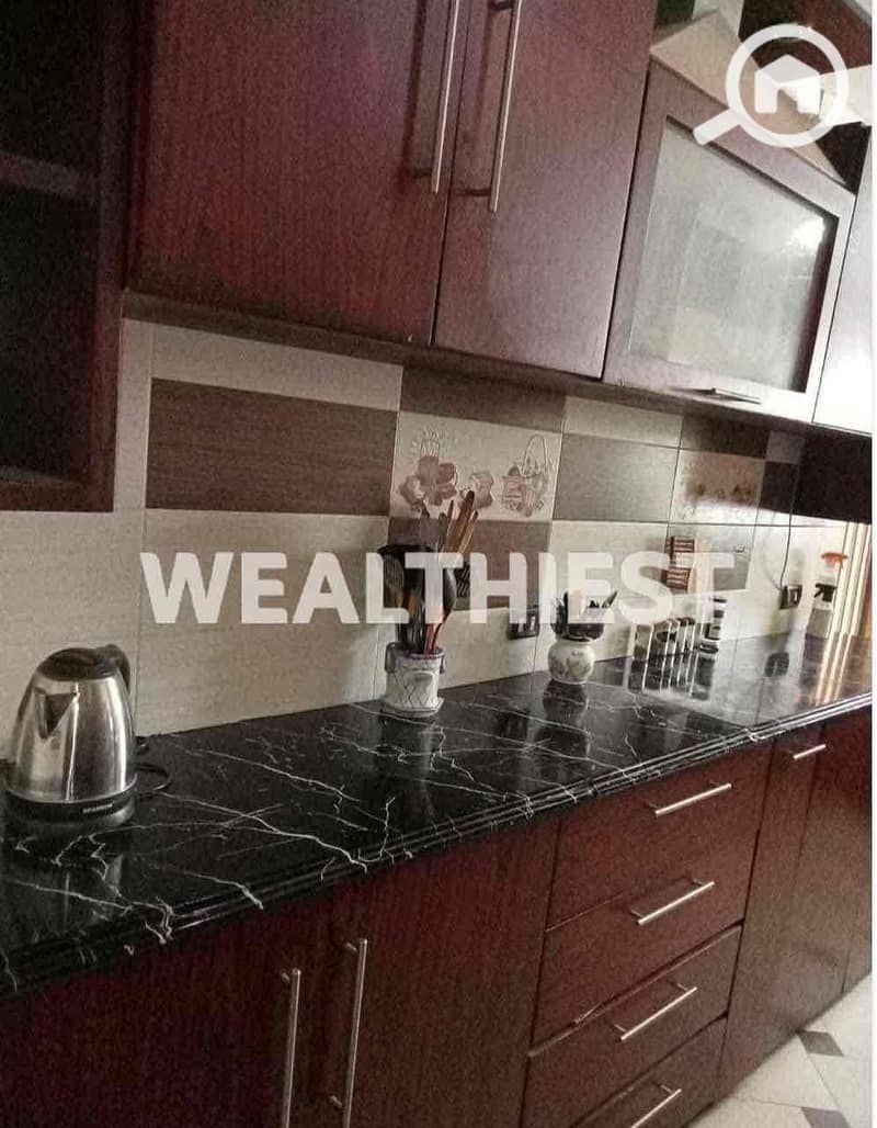 6 b72d62fb-bff0-499d-bee7-93e2530c3e72. jpg