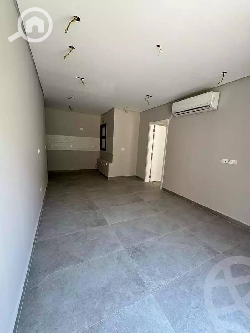 3 0b03fee6-c5e7-4df1-ba12-9227e10447f8. jpg