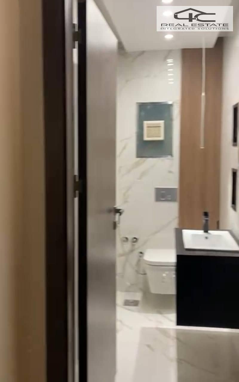 6 WhatsApp Image 2025-11-23 at 2.04. 34 AM (1). jpeg