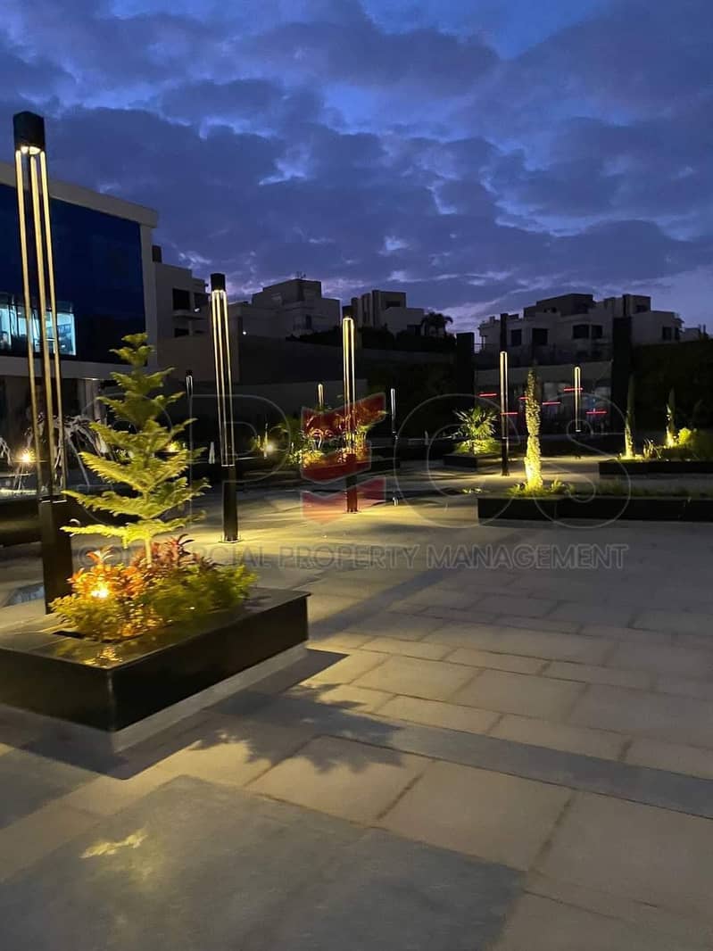 3 c090a018-482e-44af-b721-a2e399245d42. jpg