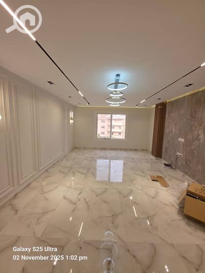 3 Bedroom Flat for Sale in Sheikh Zayed, Giza - ccd8c195-5c3d-4eef-a878-84dcf192f825. jpeg