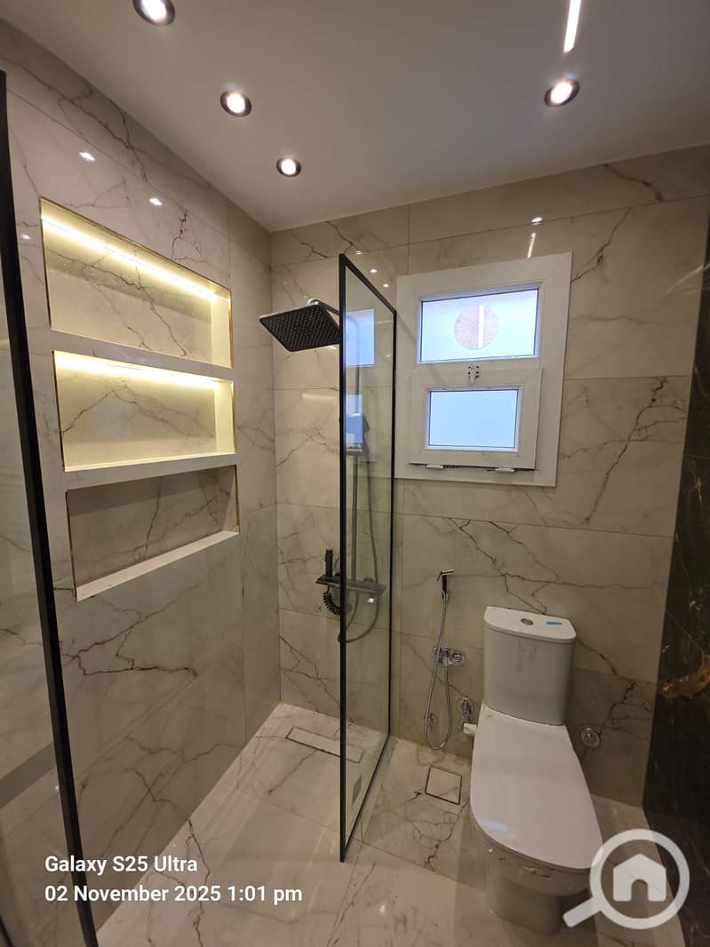 22 4f989d46-acb2-4910-a6bb-149f91619d2c. jpeg