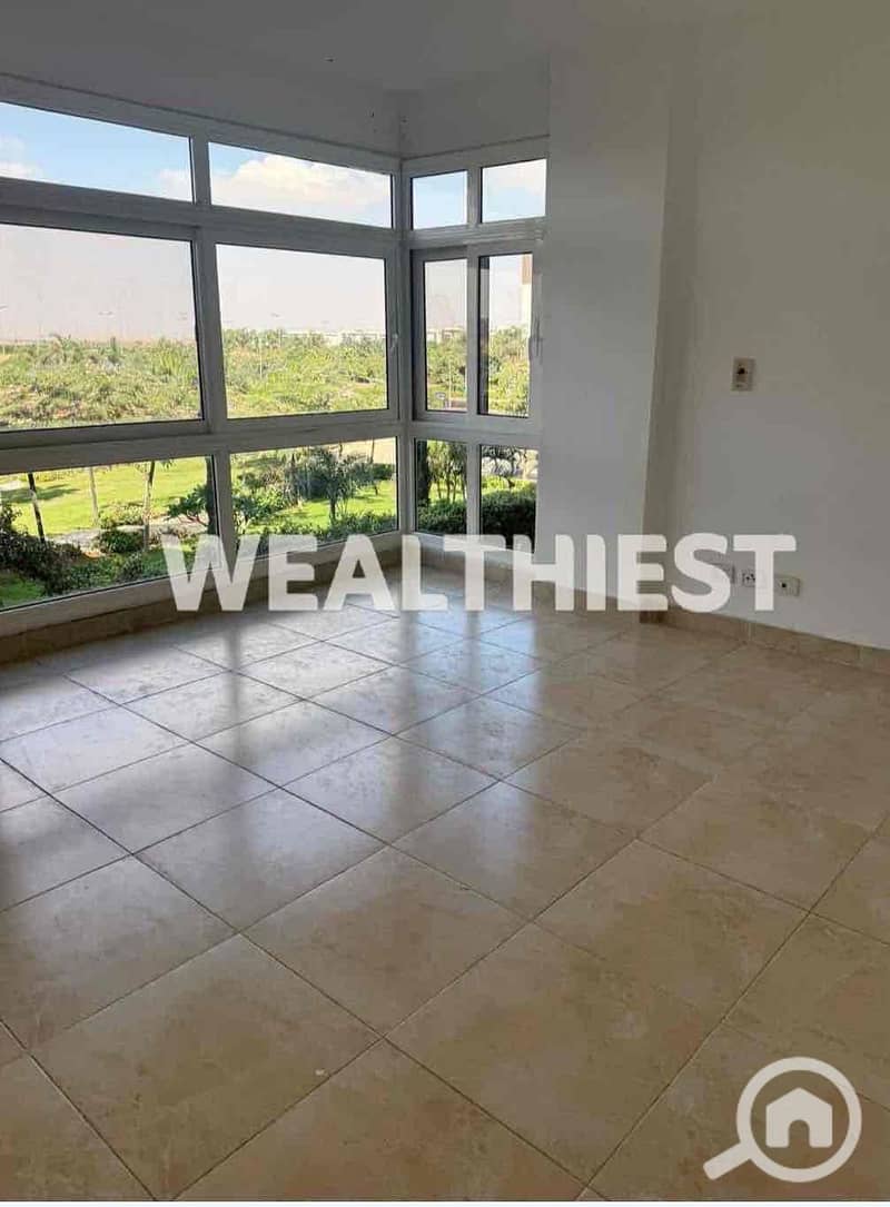 10 92b9d485-5f4d-4e08-8bac-6ec019d24700. jpg