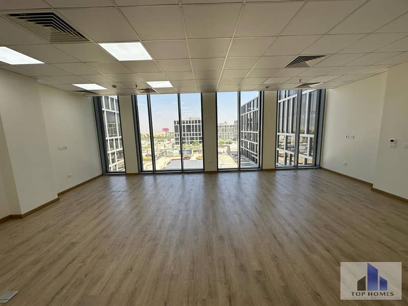 5 WhatsApp Image 2025-11-23 at 2.58. 01 PM (3). jpeg