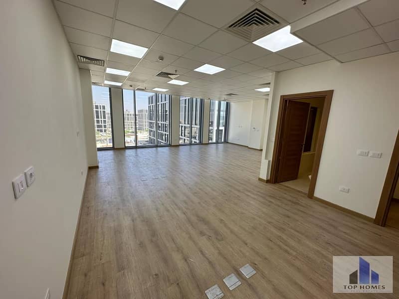 6 WhatsApp Image 2025-11-23 at 2.58. 01 PM (2). jpeg