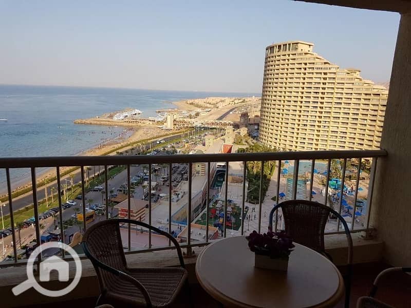 2 5faada2d-836a-49c5-9ec4-f052b5d5f61a. jpeg