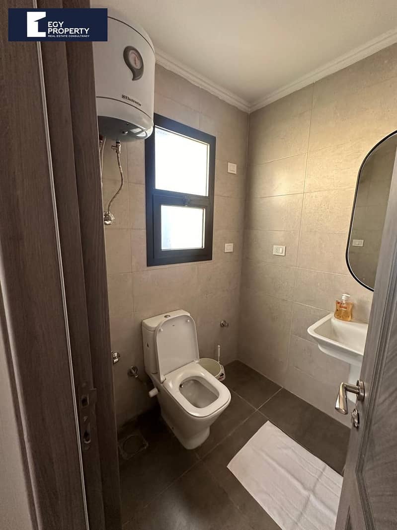 18 _files_WhatsApp Image 2025-11-19 at 21.53. 54 (1). jpeg