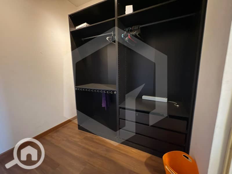 16 Beverly Hills 17. jpg