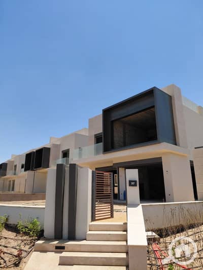 تاون هاوس 4 غرف نوم للبيع في الشيخ زايد، الجيزة - IMG-20251123-WA0012. jpg