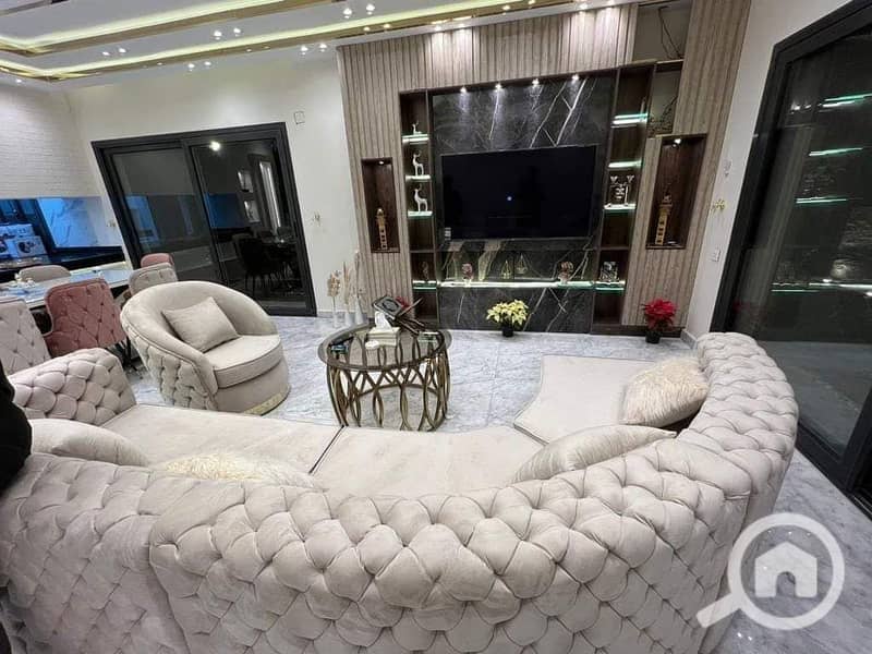 24 560043244_122153424398890398_1642154099248749246_n. jpg