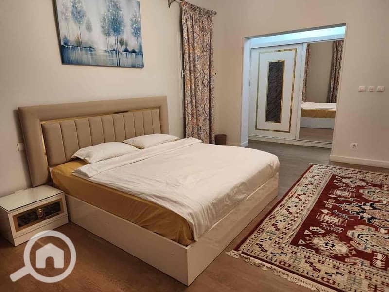 3 ef5a9378-5713-420b-b46f-c8bda21c58e6. jpg