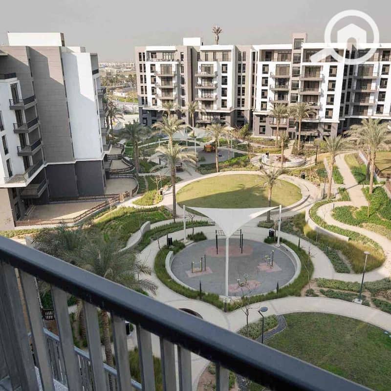 2 a840fb7a-1f0d-4f01-9d98-dfa658ee9435. jpg