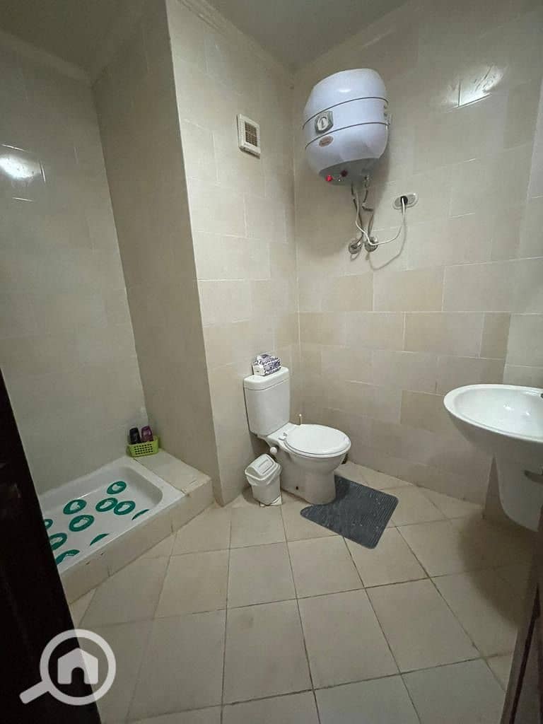 7 b661c6a9-7615-4d55-9eb5-312356f05b5a. jpeg