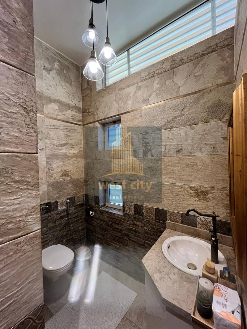 6 IMG-20251118-WA0074. jpg