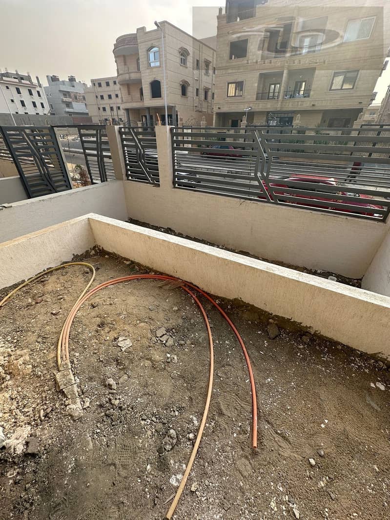 4 77600b4f-cfcd-4d1a-863b-c4c72d61bf4a. jpeg