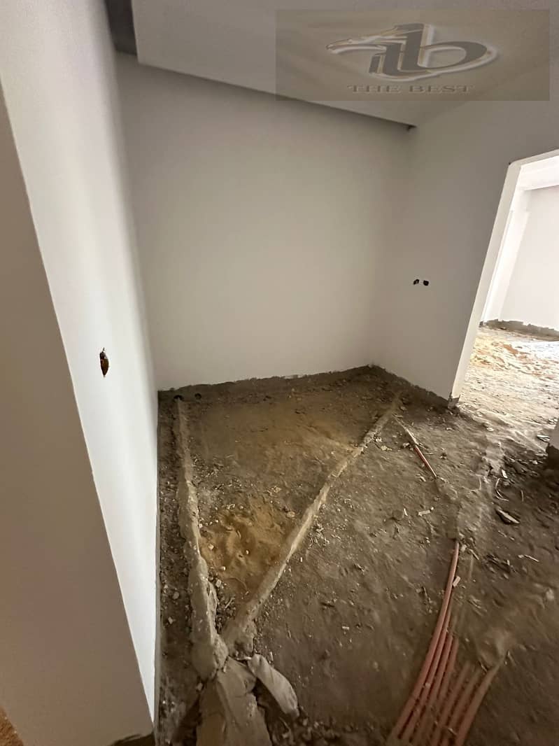 10 aeb35411-b6c5-4422-a7b1-b7afc59a9a4d. jpeg