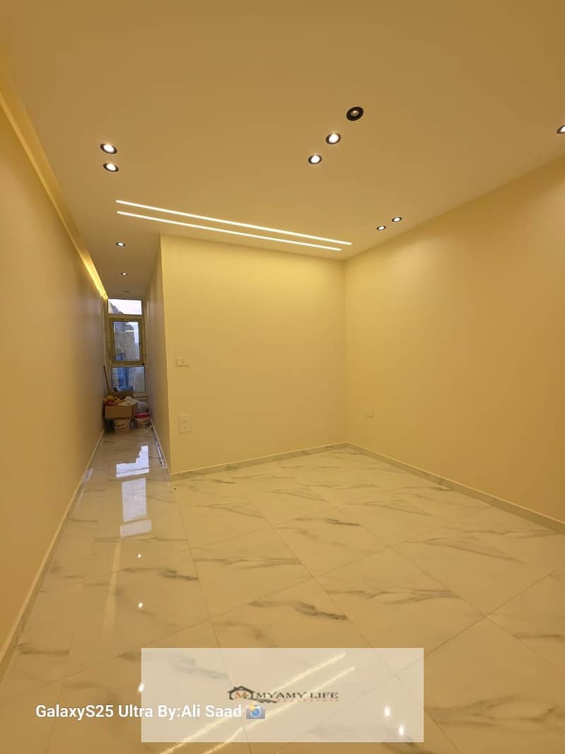 11 WhatsApp Image 2025-11-22 at 9.31. 15 PM. jpeg