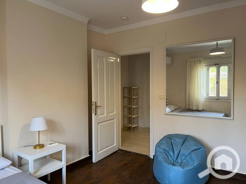 4 f53db600-2923-4e80-a98d-50cc54dfc658. jpeg