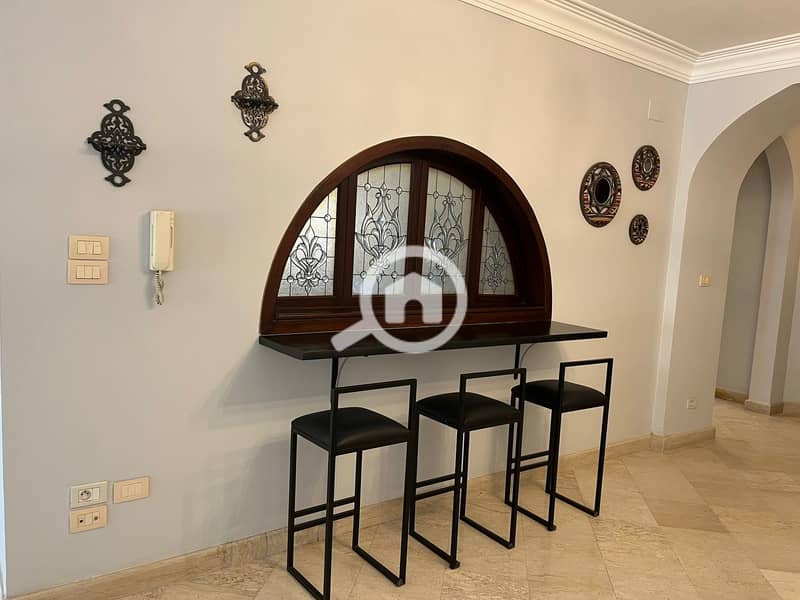 10 79a07004-ebd1-4870-b095-ff09932969b8. jpeg