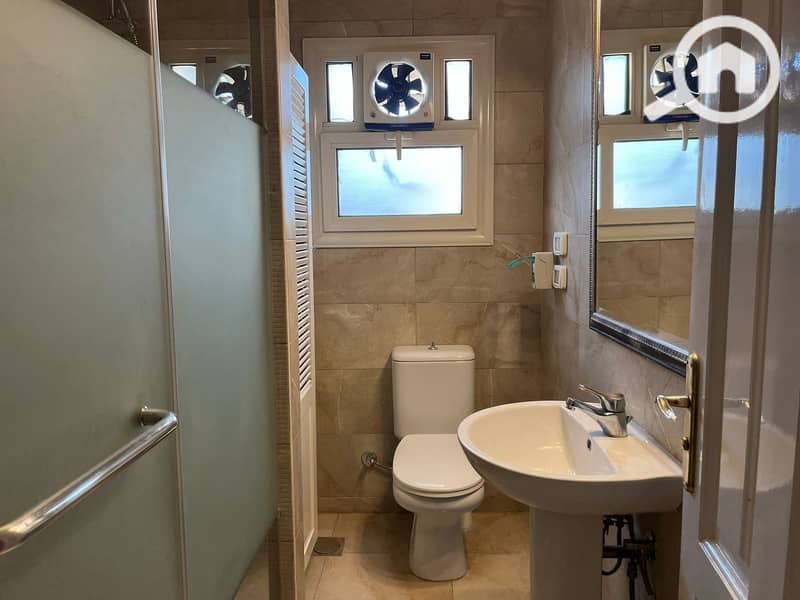 11 e444b510-c4c0-414d-b7ad-a2c433850541. jpeg