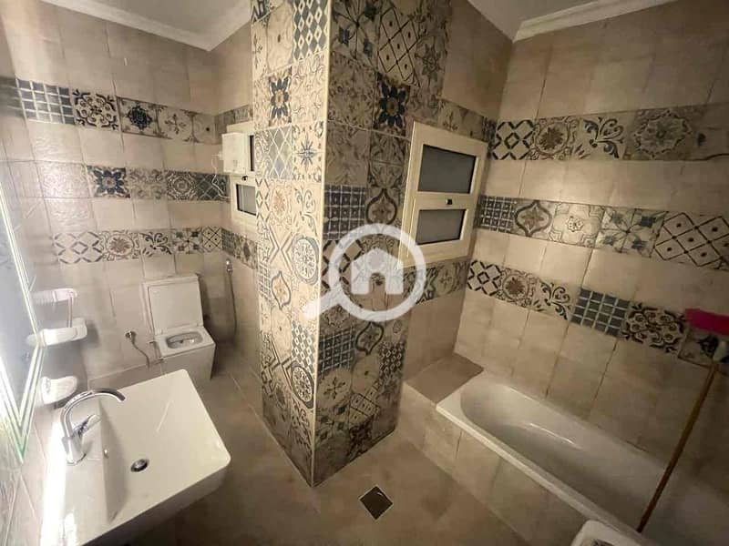 8 f95e783d-7609-4e19-b604-eb3dcf7c8f64. jpg