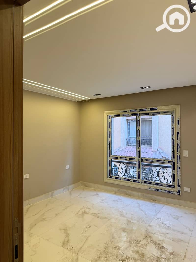 2 bd9c5706-c4f7-40ea-9672-6ce8f1495272. jpg