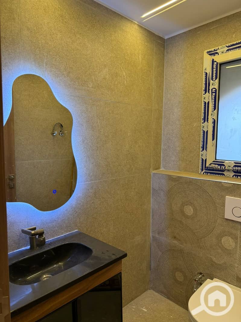 6 286f6de7-b5a9-4acd-a8b8-0f9562d4979d. jpg