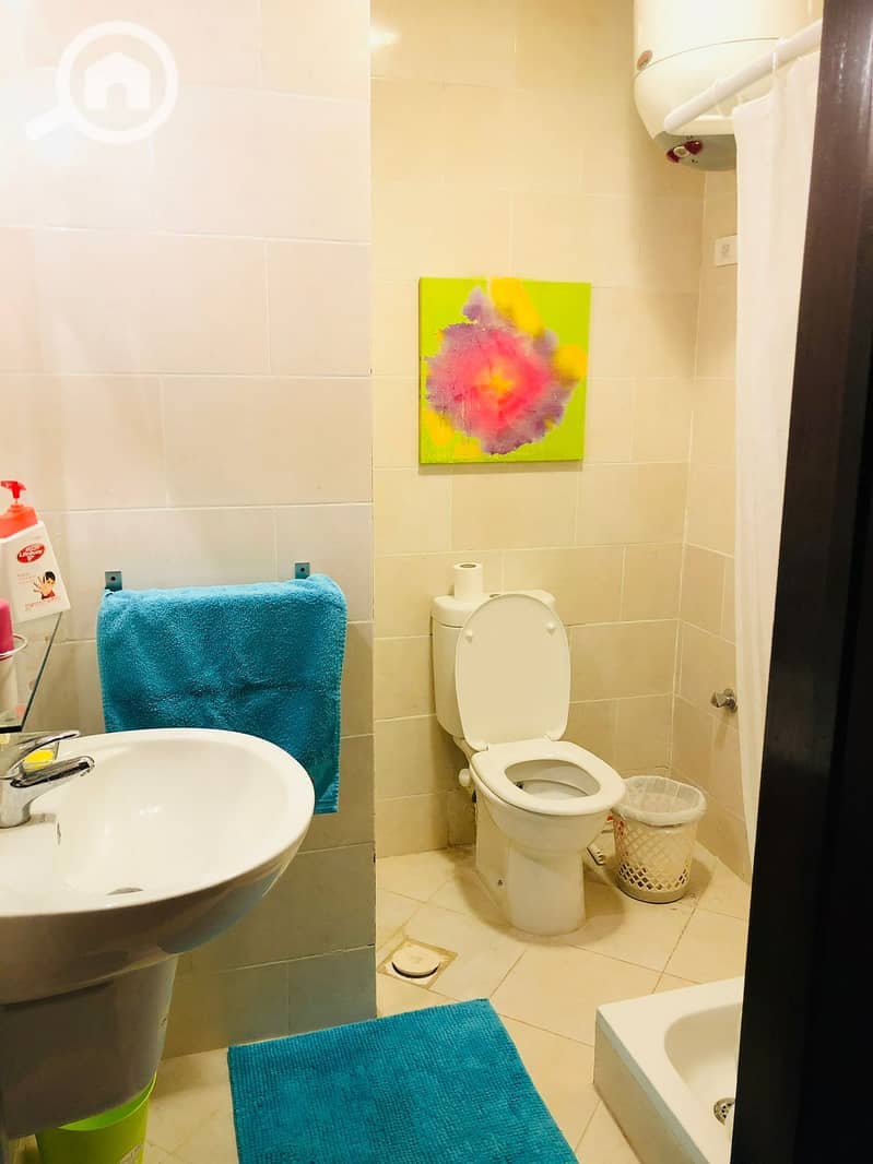 12 f349e4b6-d681-4bf6-a14f-e688a0ad2a68. jpeg