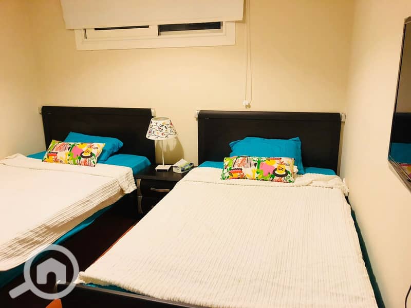 13 c80c274e-69f5-4b92-8952-46089a0c8ea7. jpeg