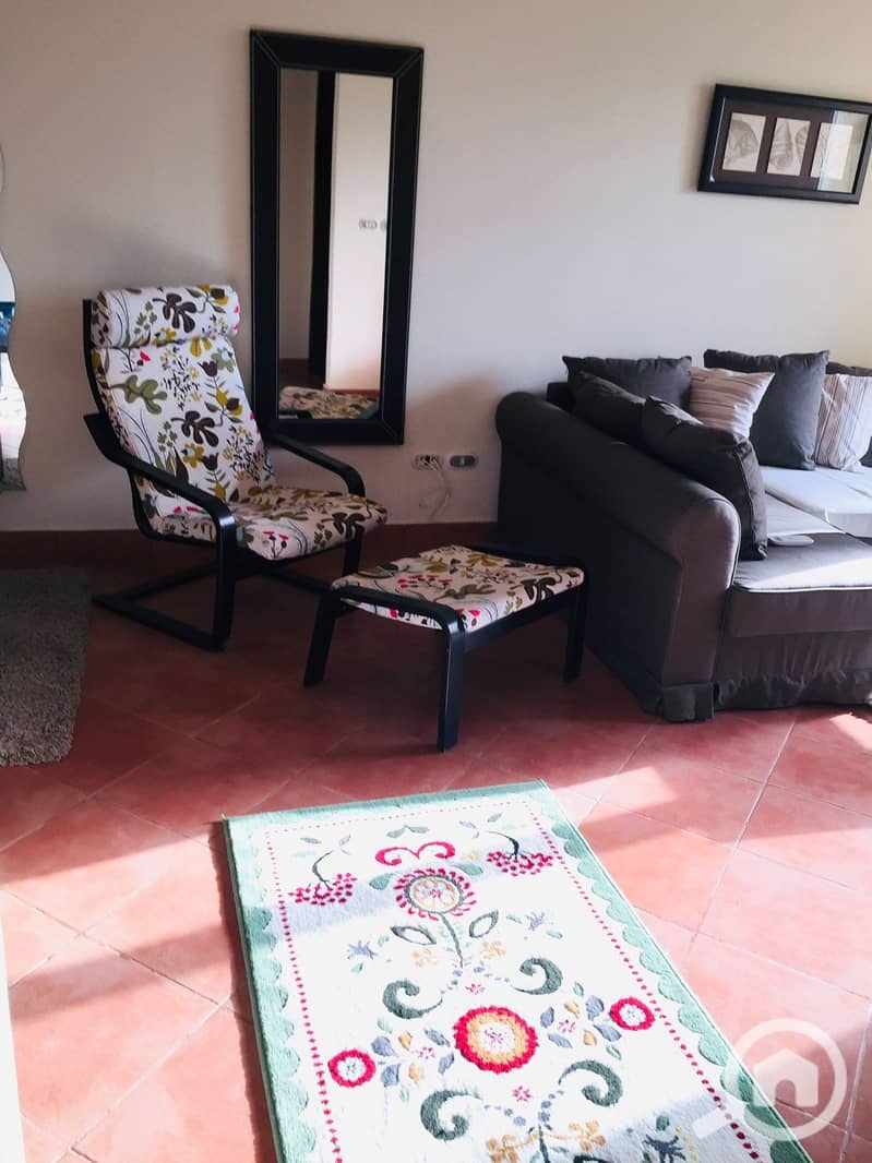 19 4079c5d5-76ad-4c1c-9a1b-a7afb0b64190. jpeg