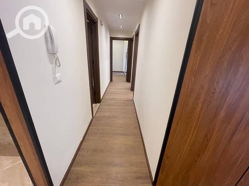 5 35fc55b2-2e53-47d4-8eed-df40f5ffcbcd. jpg