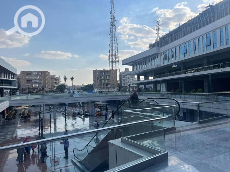 4 WhatsApp Image 2025-10-08 at 16.17. 52_e7138039. jpg