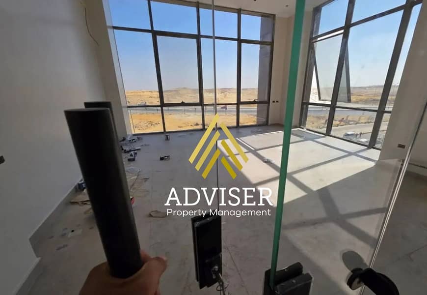 4 KOR Arabia Holding Office Admin Commercial تجاري للبيع الحي المالي (16) مكتب متشطب استلام فوري ready to move finished office . jpg