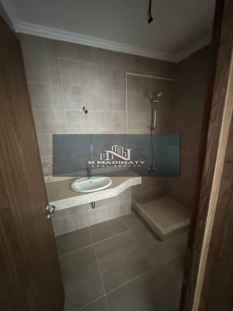 5 WhatsApp Image 2025-11-22 at 2.59. 07 PM (3). jpeg