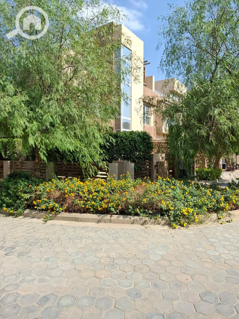 7 WhatsApp Image 2025-10-15 at 2.45. 11 PM (1). jpeg