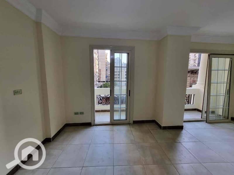 7 69a08a2d-641c-4f94-a521-84ff6d624d65. jpg