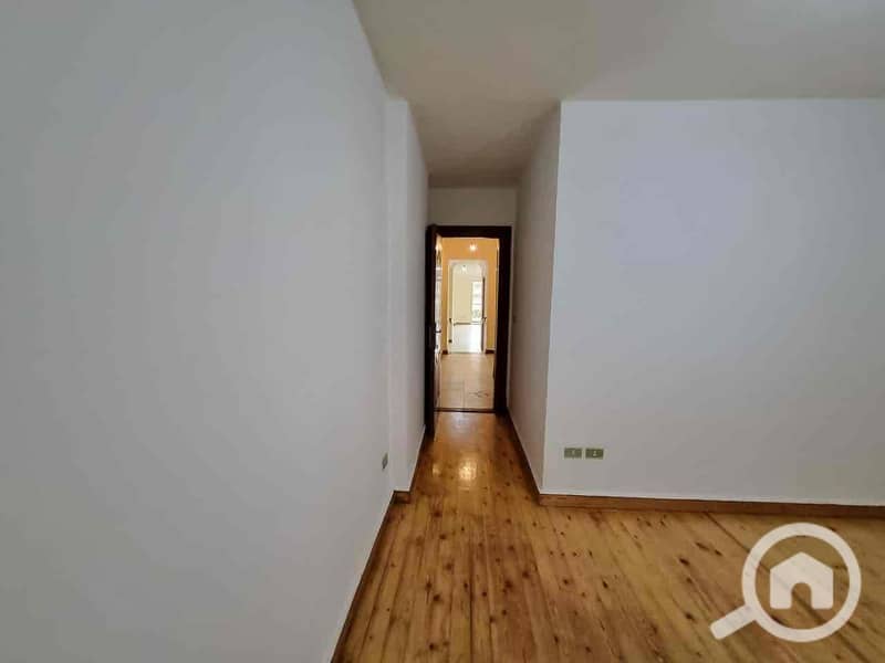 13 6ef82942-27dd-4417-9f05-22c73bdd93b3. jpg