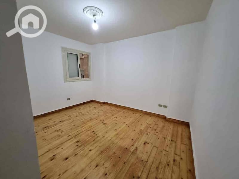 16 afca4dfe-2d21-4dfa-8987-82ac117d5fc7. jpg