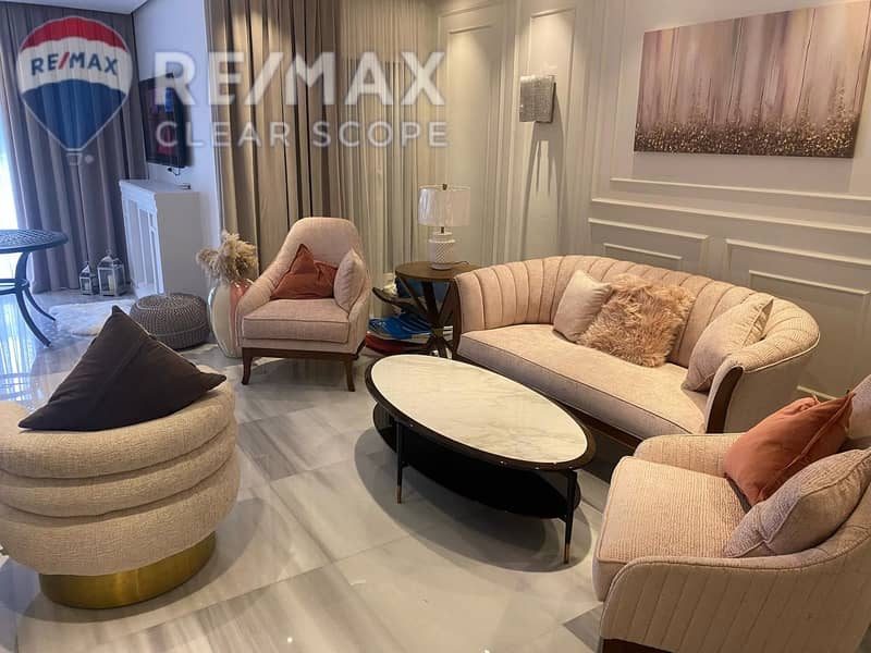 3 690c858b-2e0c-4b29-872f-dee3d5f5a4d7. jpg