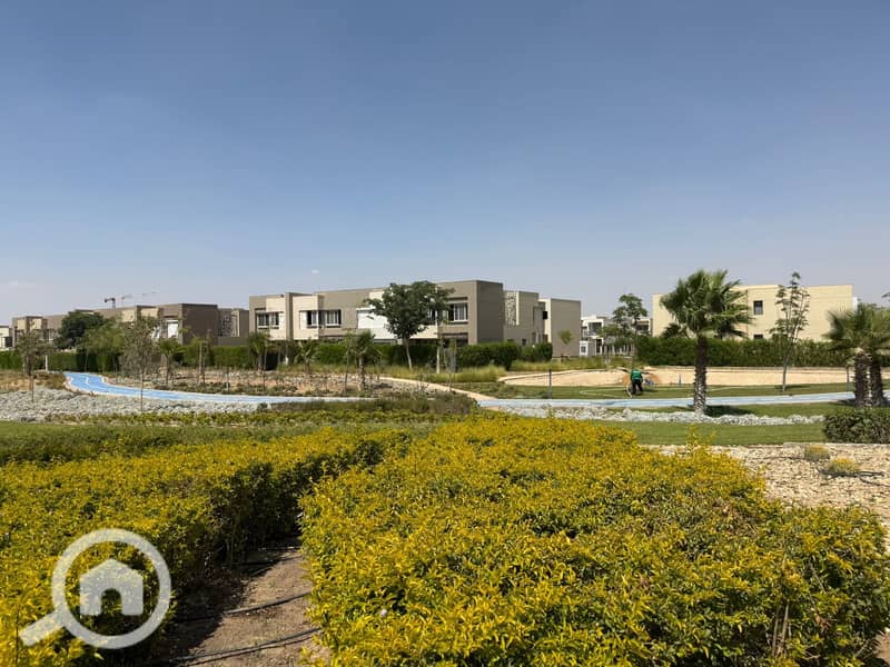 4 WhatsApp Image 2025-08-25 at 14.28. 14_352958c0. jpg