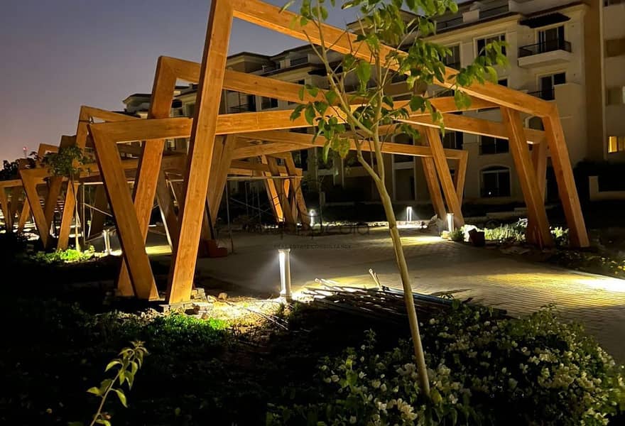 14 d28f42c8-7400-4cc5-8772-bca8abfa7f0d. jpg