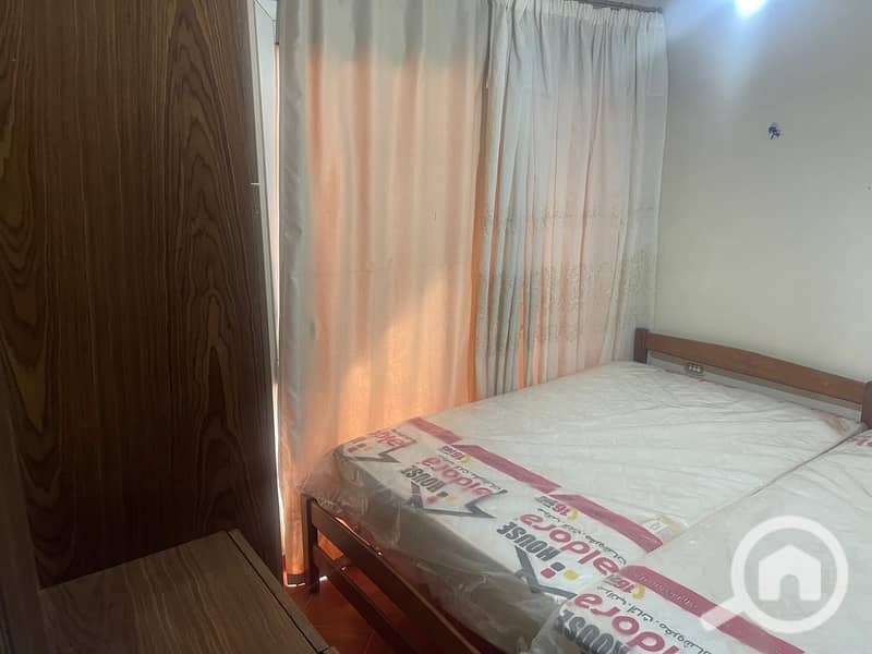 12 1a49183b-fac7-4572-8e42-04e83a416132. jpeg