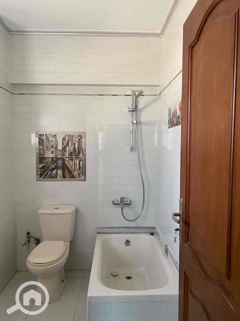 13 cb9fe344-ff3d-471c-a0e7-c7d9d2bc2990. jpg